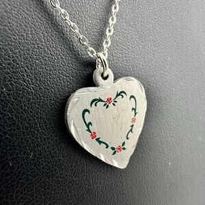 Vintage NWT Pewter Heart Diamond Cut Rose Detail Enamel Sweetheart 17" Necklace